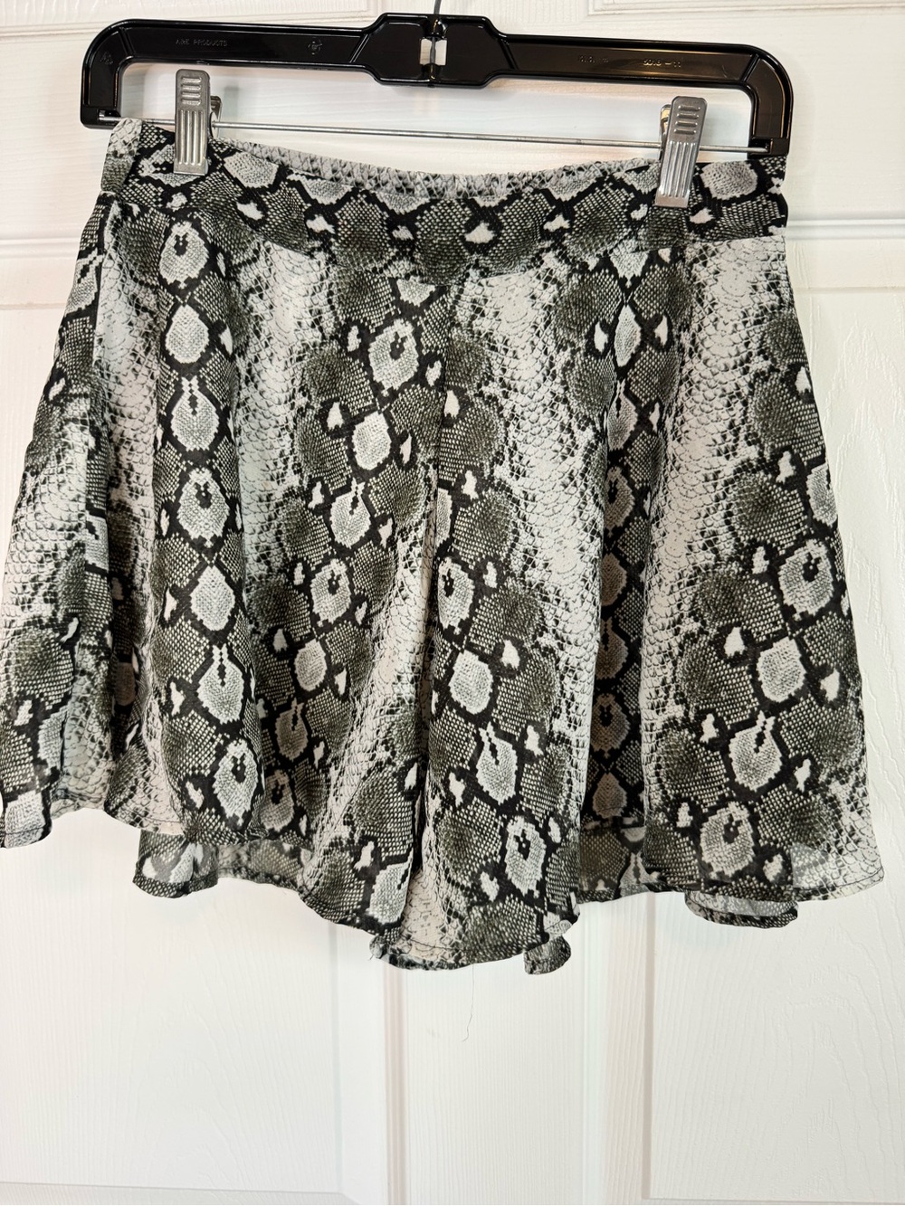 Show Me Your Mumu Black & White Snake Print Skirt